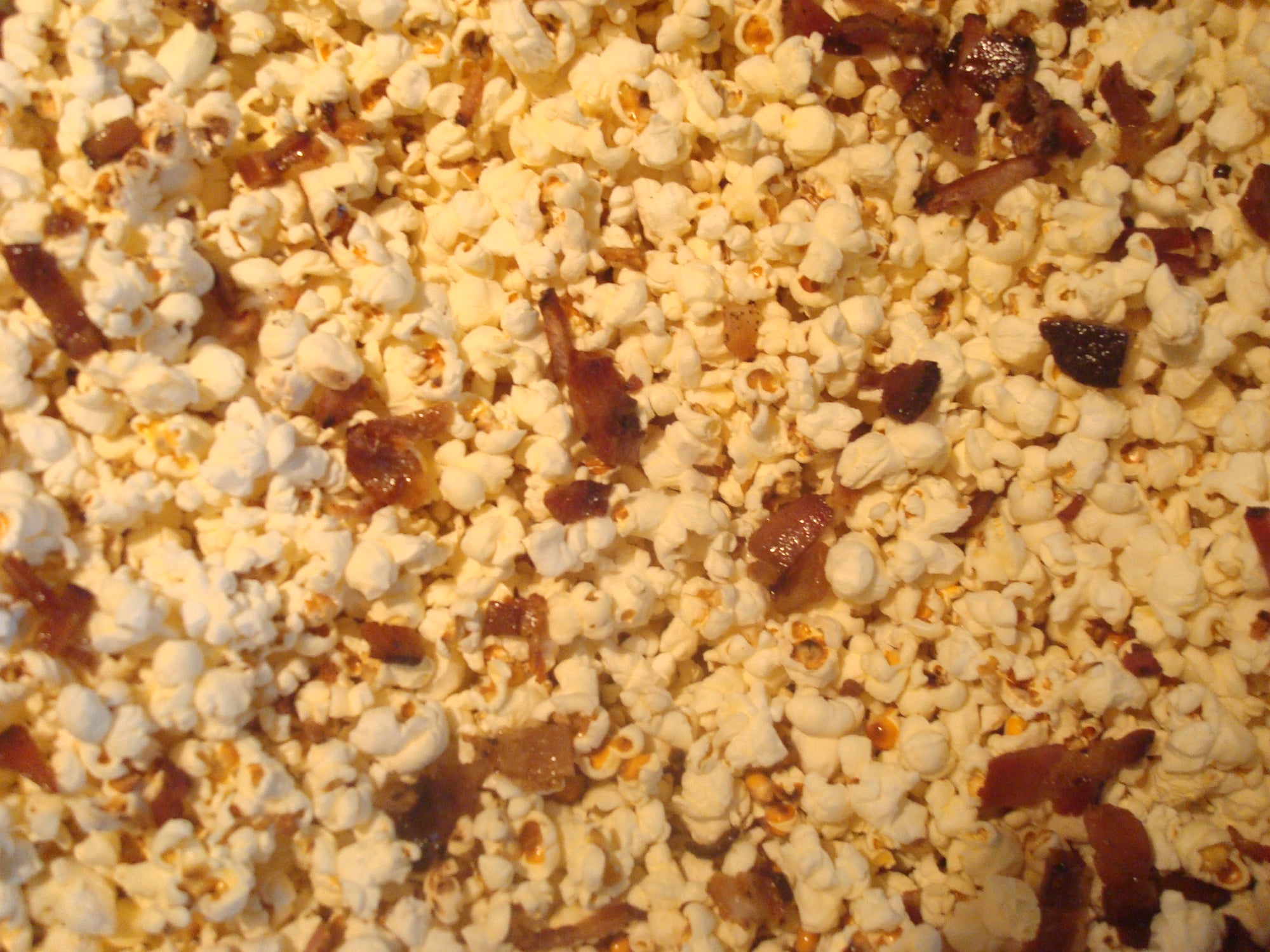 News from the Farm: Snow Pigs and the Best Popcorn EVAHH!!