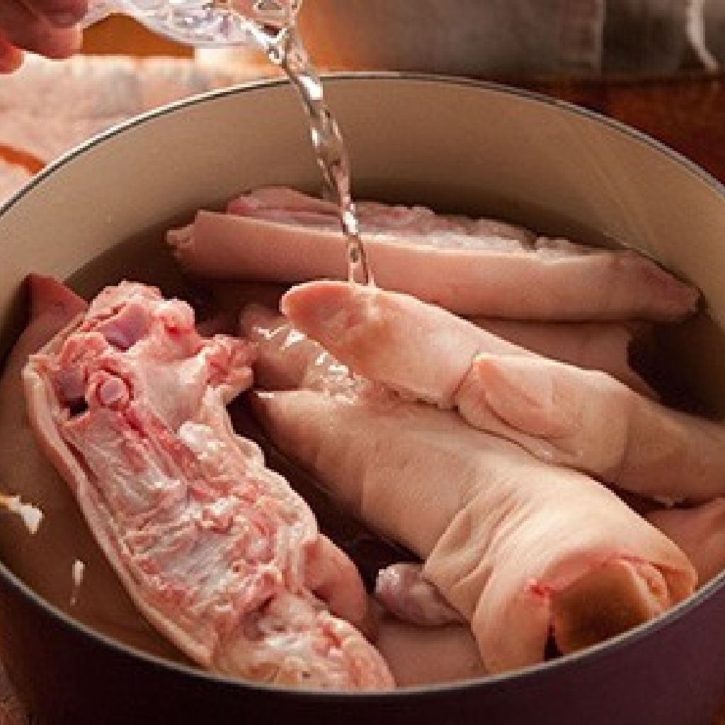 Pastured Pork Feet